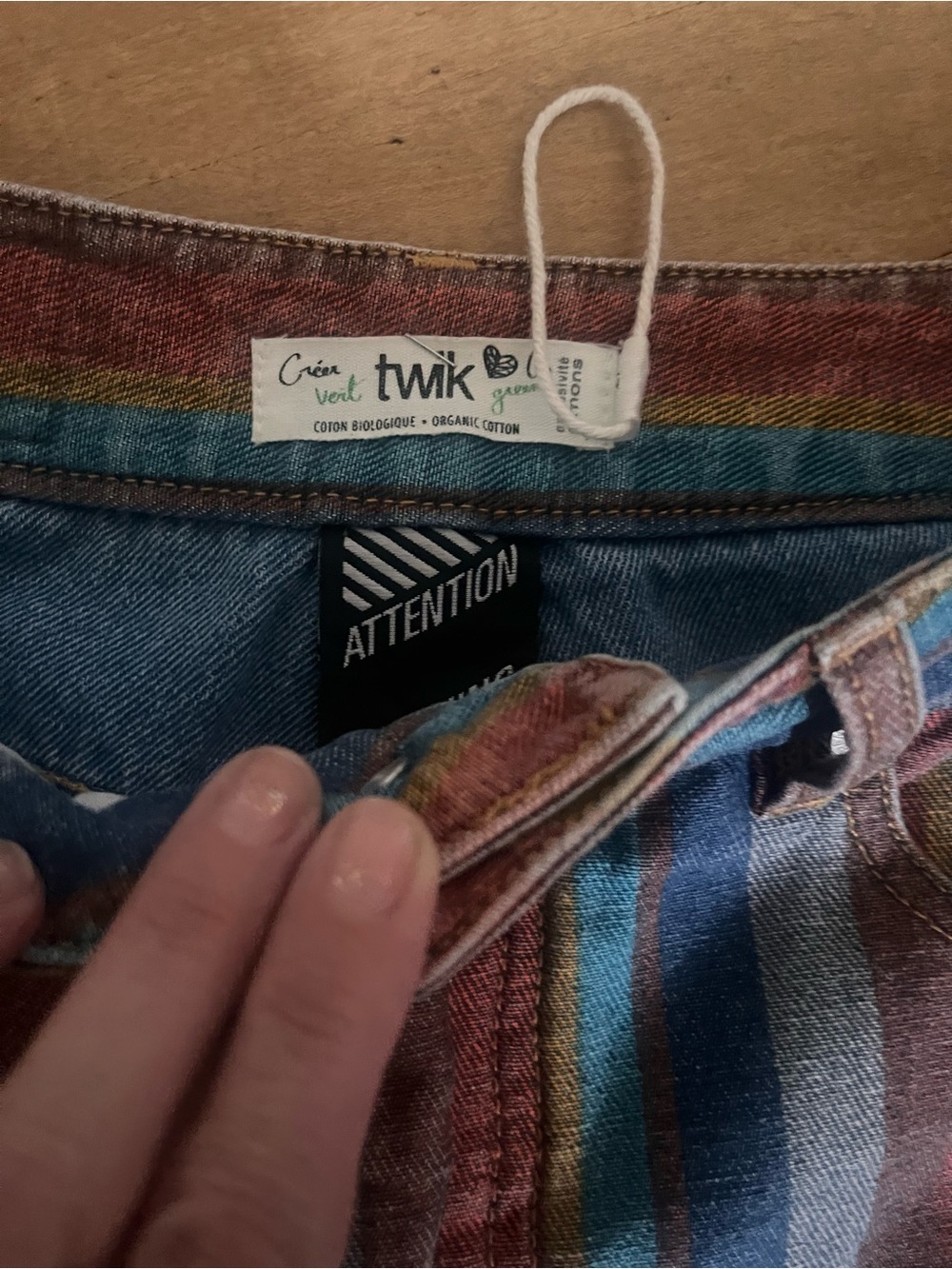 TWIK Simons
Retro Multicolor Striped Jeans High Rise
Straight Leg Denim Size 27 - Picture 5 of 8